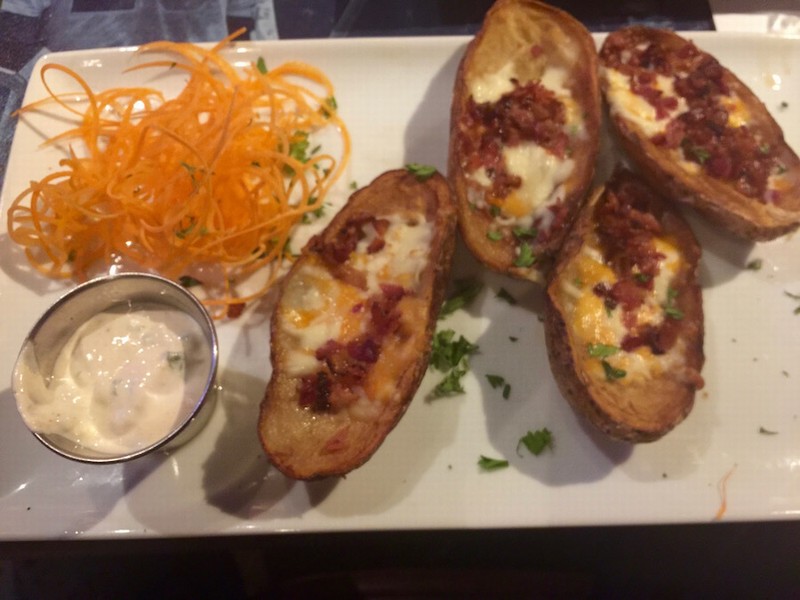 Pelures de pommes de terre gratinées