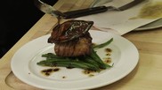 La Table du Chef  TOURNEDOS DE CANARD, FOIE GRAS POêLé ET VINAIGRETTE AU BALSAMIQUE