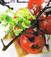 Queue de Cheval SALADE DE TOMATES CERISES GRILLéES